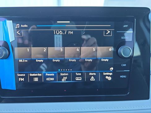 New 2026 Volkswagen Taos SE AWD/4WD image 16