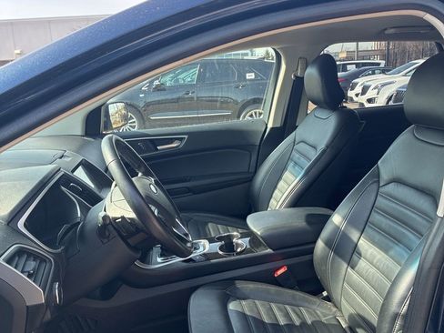 Used 2017 Ford Edge SEL w/ Equipment Group 201A image 9