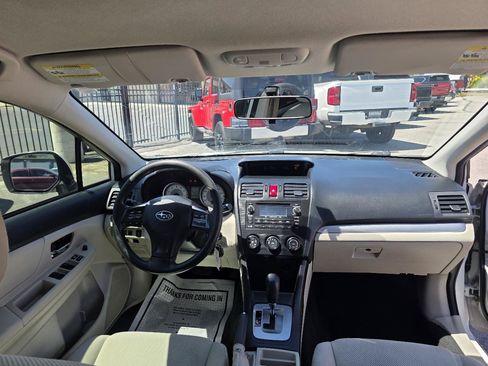 Used 2012 Subaru Impreza 2.0i Premium w/ All-Weather Pkg AWD/4WD image 10