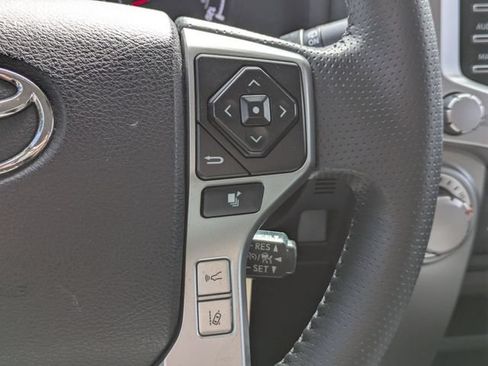 Used 2021 Toyota 4Runner SR5 AWD/4WD image 27