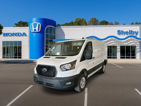 Used 2024 Ford Transit 250 Low Roof w/ Exterior Upgrade Package image 4
