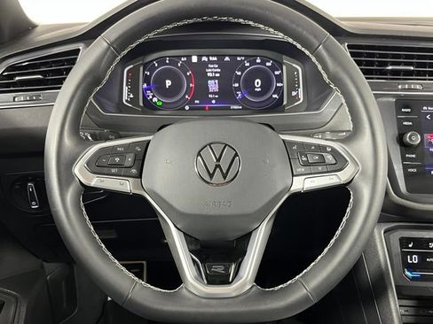Used 2023 Volkswagen Tiguan SEL R-Line AWD/4WD image 15