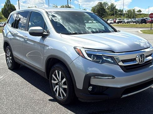 Used 2021 Honda Pilot EX image 1