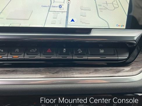 Used 2025 Chevrolet Silverado 1500 LTZ image 22