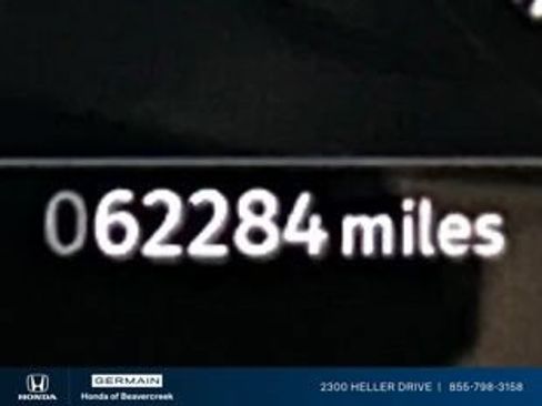 Used 2023 Land Rover Defender 130 SE AWD/4WD image 21