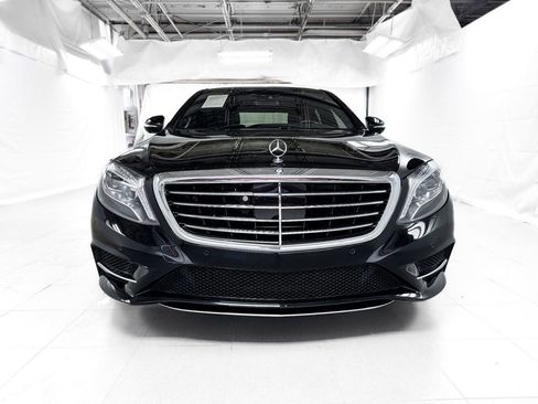 Used 2017 Mercedes-Benz S 550 4MATIC Sedan image 2