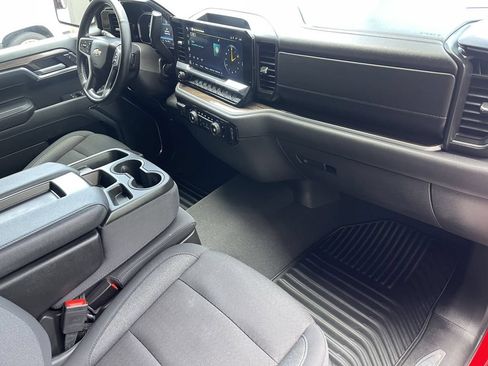 Used 2025 Chevrolet Silverado 1500 LT AWD/4WD image 15