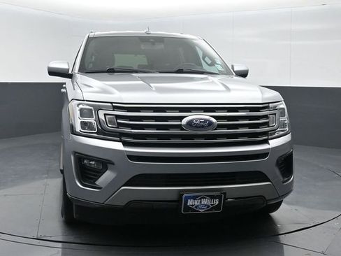 Used 2020 Ford Expedition XLT image 2