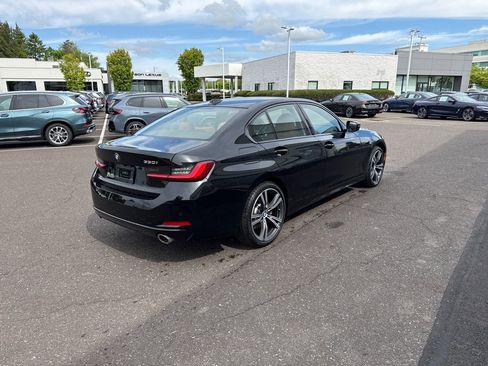Certified 2023 BMW 330i xDrive Sedan w/ Premium Package AWD/4WD image 5