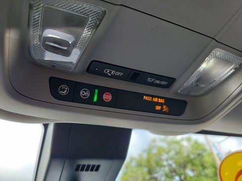 Certified 2023 Chevrolet Equinox LT FWD image 19