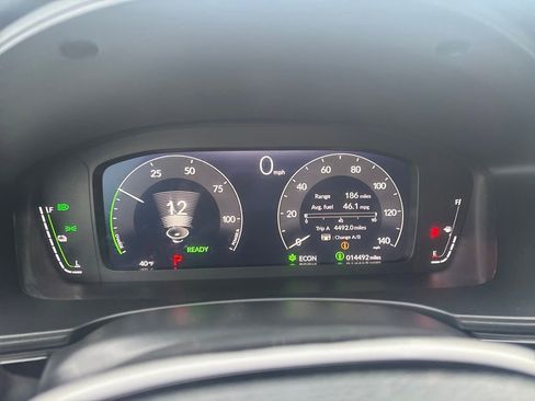 Certified 2025 Honda Civic Sport Touring image 30