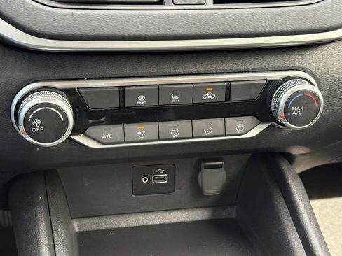 Certified 2023 Nissan Altima 2.5 S FWD image 6