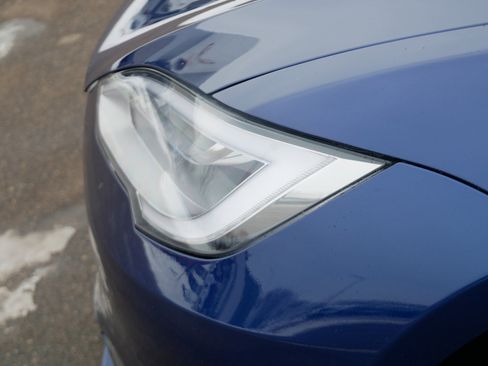 Used 2021 Tesla Model S Plaid image 16