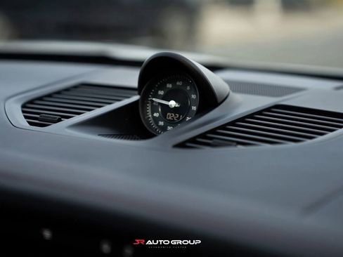 Used 2020 Porsche 911 Carrera S image 21