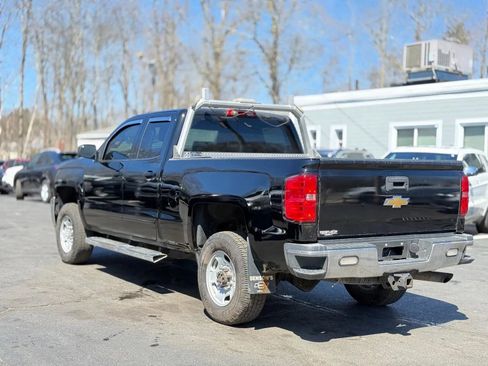 Used 2015 Chevrolet Silverado 2500 LT w/ LT Convenience Package image 6