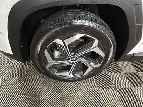 Certified 2023 Hyundai Tucson Limited AWD/4WD image 9