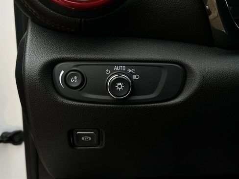 Used 2021 Chevrolet Blazer RS FWD image 36