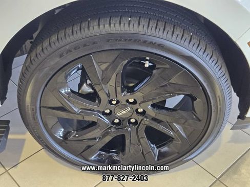 New 2026 Lincoln Navigator L Black Label AWD/4WD image 14