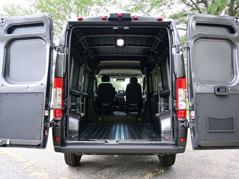 New 2025 RAM ProMaster 1500 w/ Safety Group FWD image 15