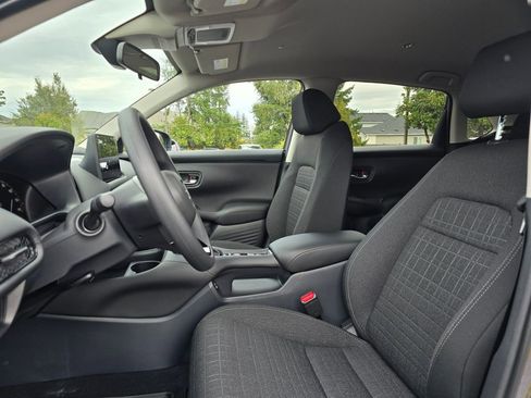 New 2026 Honda HR-V LX image 12