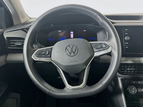 Used 2024 Volkswagen Taos SE image 18