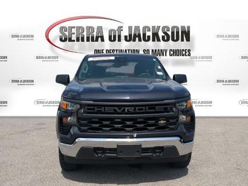 Used 2023 Chevrolet Silverado 1500 W/T w/ Trailering Package AWD/4WD image 3