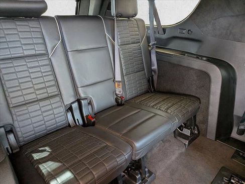 Used 2024 Cadillac Escalade ESV Premium Luxury Platinum AWD/4WD image 23