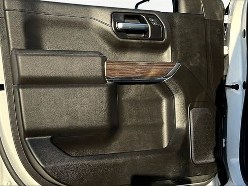 Used 2022 Chevrolet Silverado 1500 LT Trail Boss w/ Bed Protection Package image 24