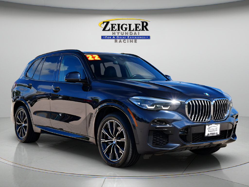 Used 2022 BMW X5 xDrive40i w/ Premium Essential Package AWD/4WD image 1