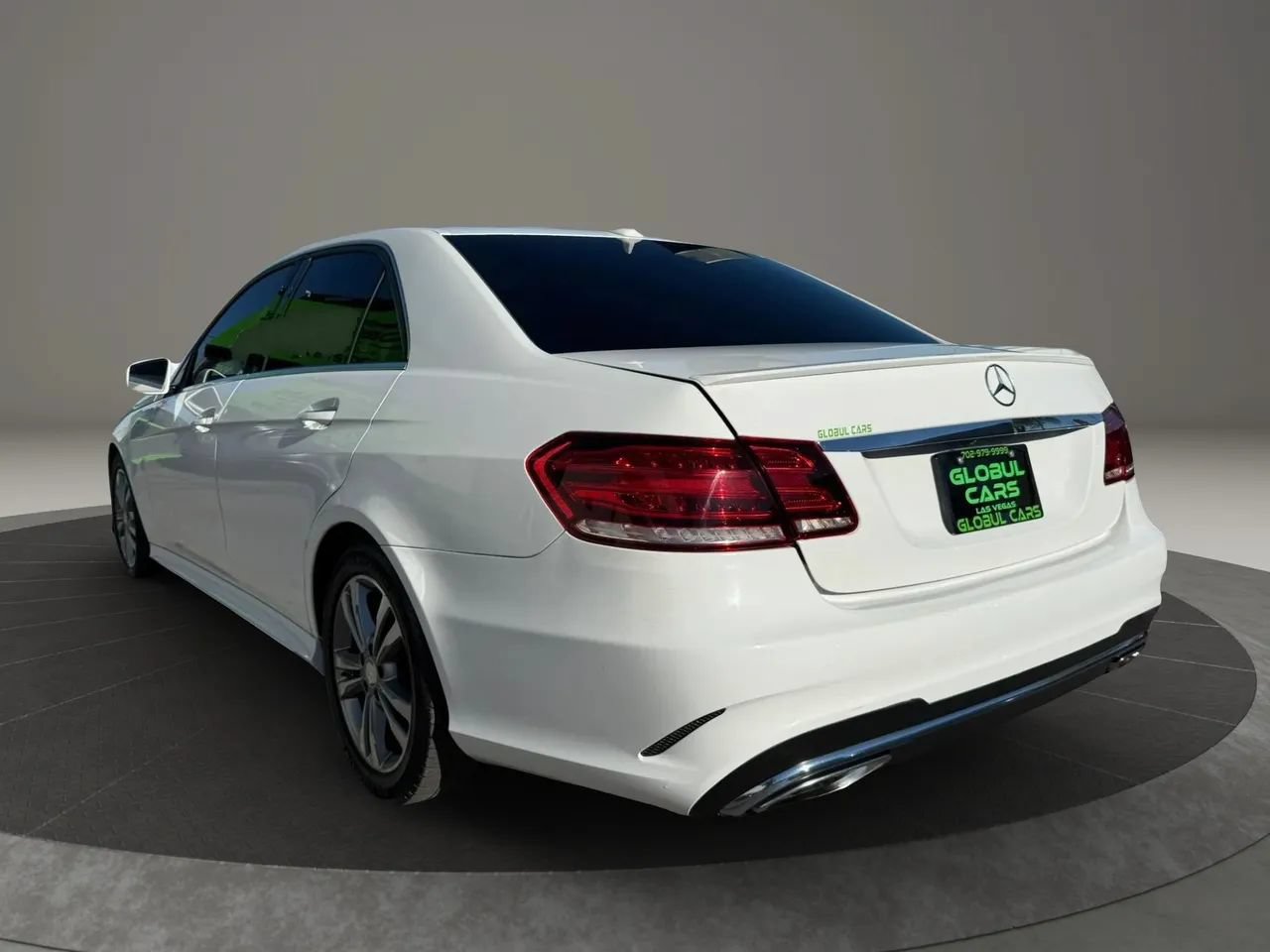 Used 2014 Mercedes-Benz E 250 BlueTEC Sedan w/ Premium 1 Package image 5