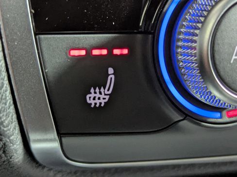 New 2025 Audi Q3 2.0T Premium image 19