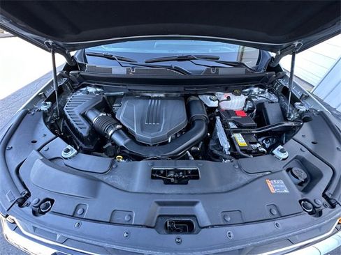 Used 2024 Chevrolet Traverse LT image 31