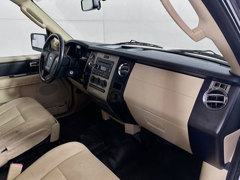 Used 2015 Ford Expedition XL image 27