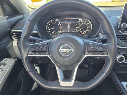 Used 2022 Nissan Altima 2.5 SR image 26