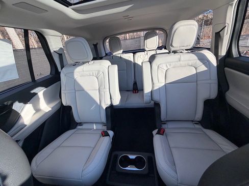 New 2026 Lincoln Aviator Reserve image 38