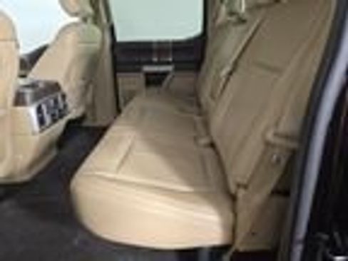 Used 2018 Ford F150 Lariat w/ Equipment Group 502A Luxury AWD/4WD image 7