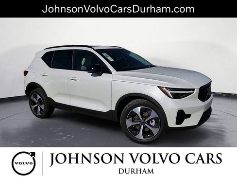 New 2026 Volvo XC40 B5 Plus w/ Protection Package Premier image 6