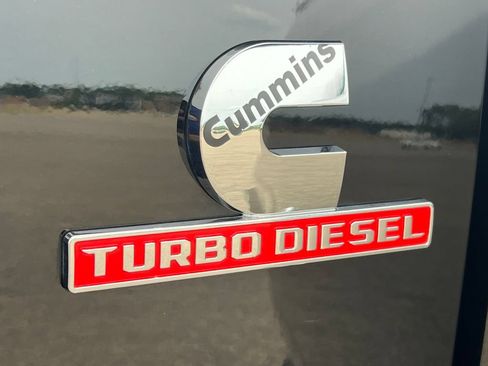 Used 2025 RAM 3500 Laramie AWD/4WD image 2