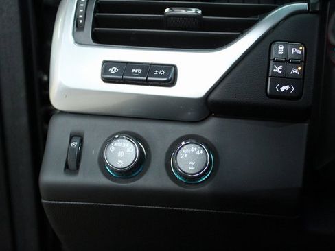 Used 2017 Chevrolet Tahoe Premier image 15