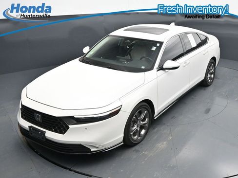 Used 2023 Honda Accord EX-L image 18