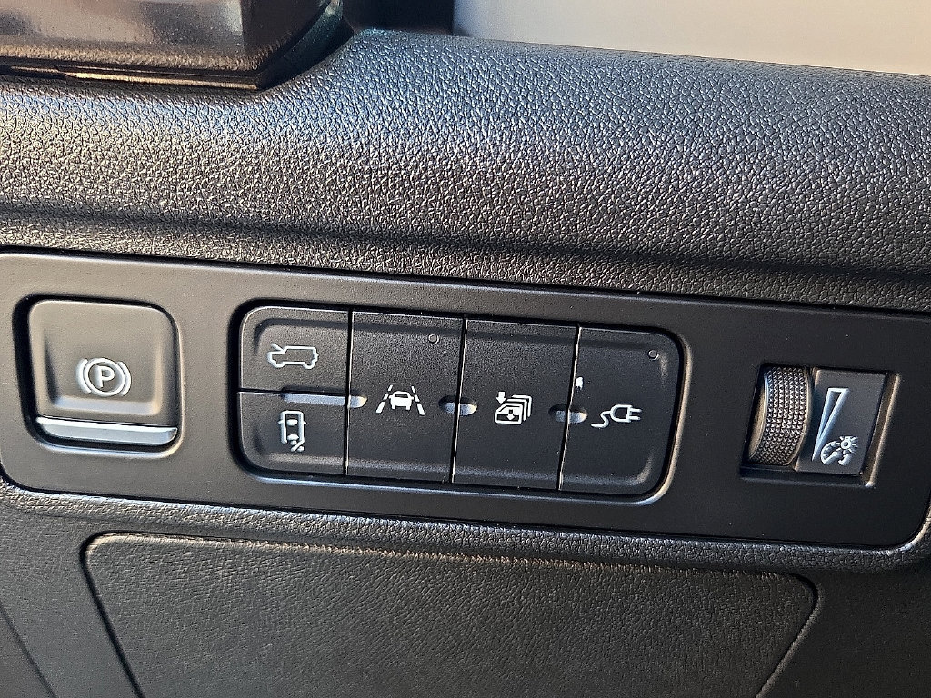 Used 2024 GMC Hummer EV 2X w/ Extreme Off-Road Package AWD/4WD image 22