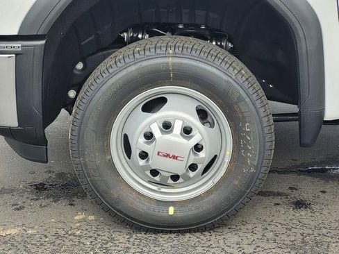 New 2026 GMC Sierra 3500 Pro w/ Convenience Package image 10