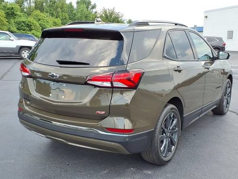 Used 2023 Chevrolet Equinox RS FWD image 3
