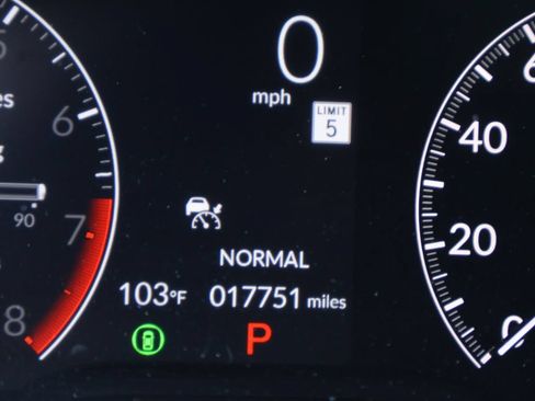 Used 2024 Honda Civic Sport image 2