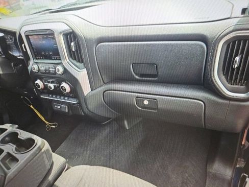 Used 2020 GMC Sierra 1500 SLE w/ SLE Value Package AWD/4WD image 12
