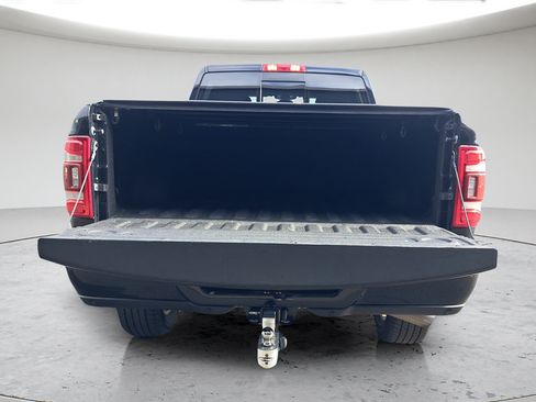 Used 2022 RAM 2500 Limited w/ Body Color Bumper Group AWD/4WD image 9
