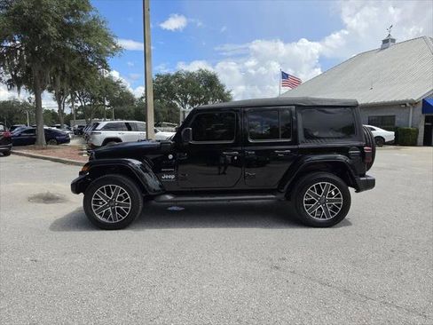 Certified 2023 Jeep Wrangler Unlimited Sahara AWD/4WD image 6