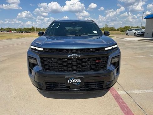 Used 2024 Chevrolet Traverse RS AWD/4WD image 9