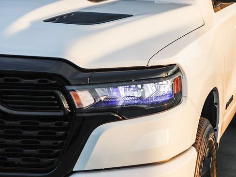 New 2026 RAM 1500 Express AWD/4WD image 5