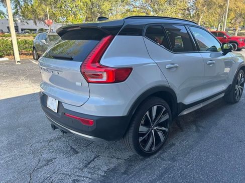 Used 2021 Volvo XC40 P8 Recharge image 3